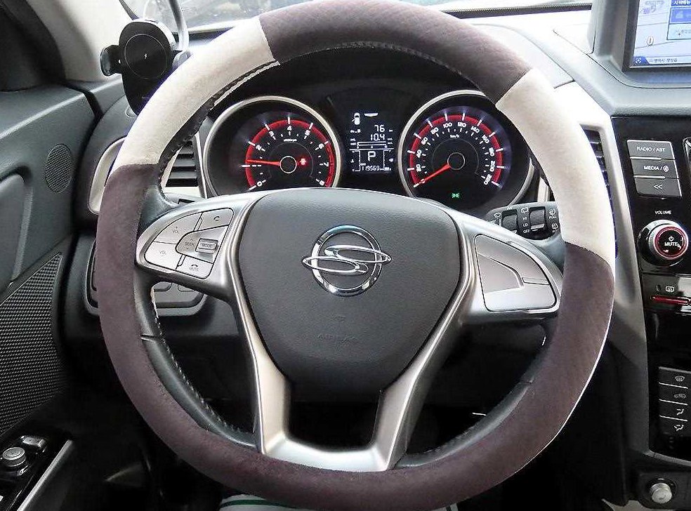 KG모빌리티(쌍용)  티볼리 가솔린 2WD 1.6 VX 사진 7