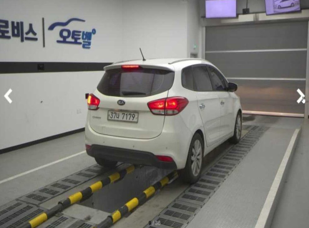 기아 카렌스 1.7 VGT 프레스티지 사진 3