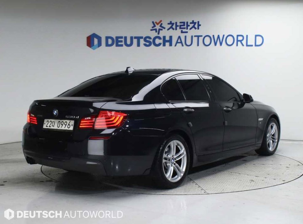 BMW 5시리즈 530d xDrive 사진 2
