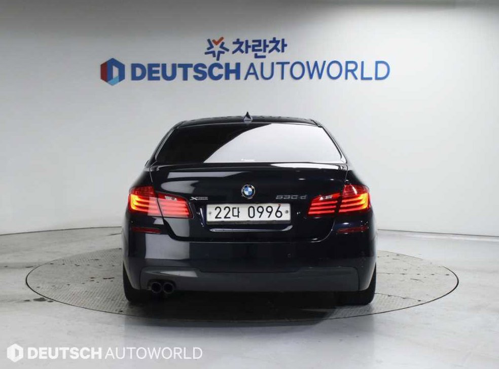 BMW 5시리즈 530d xDrive 사진 4