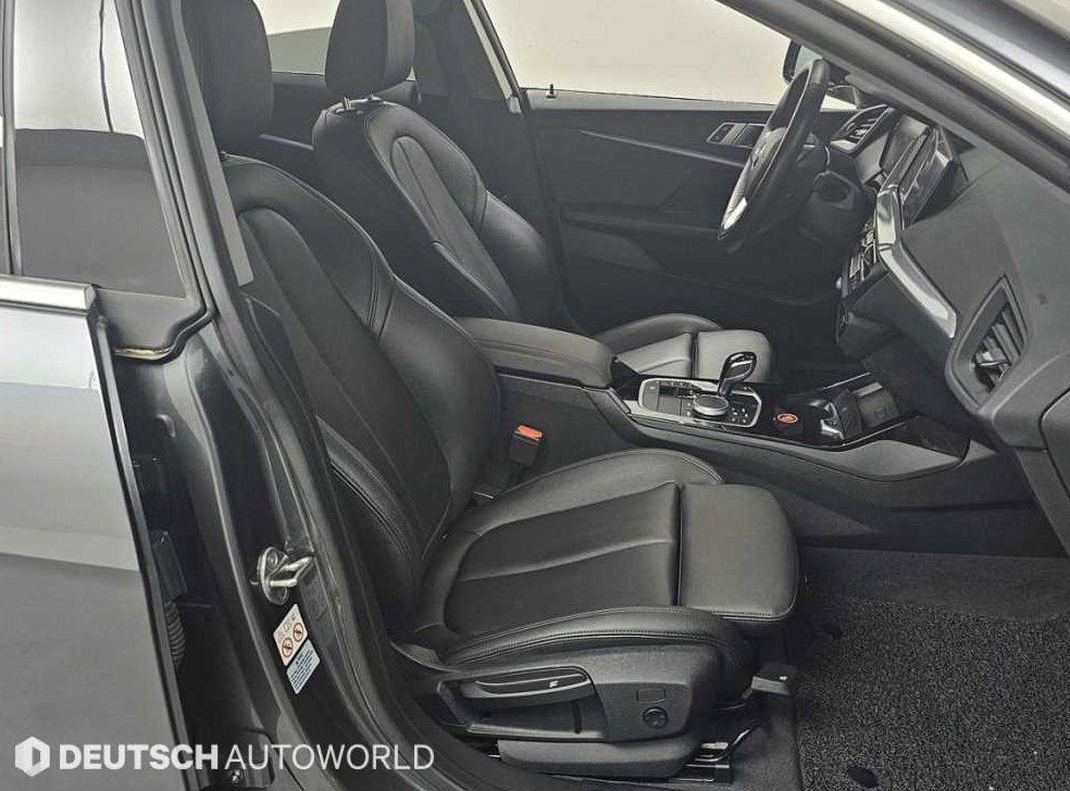 BMW 2시리즈 220i M 스포츠 사진 10