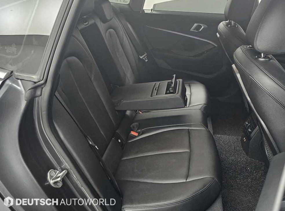 BMW 2시리즈 220i M 스포츠 사진 12