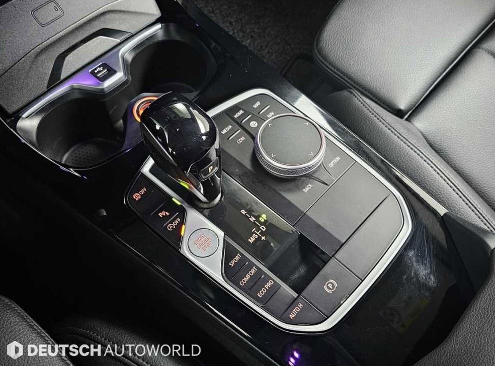 BMW 2시리즈 220i M 스포츠 사진 9
