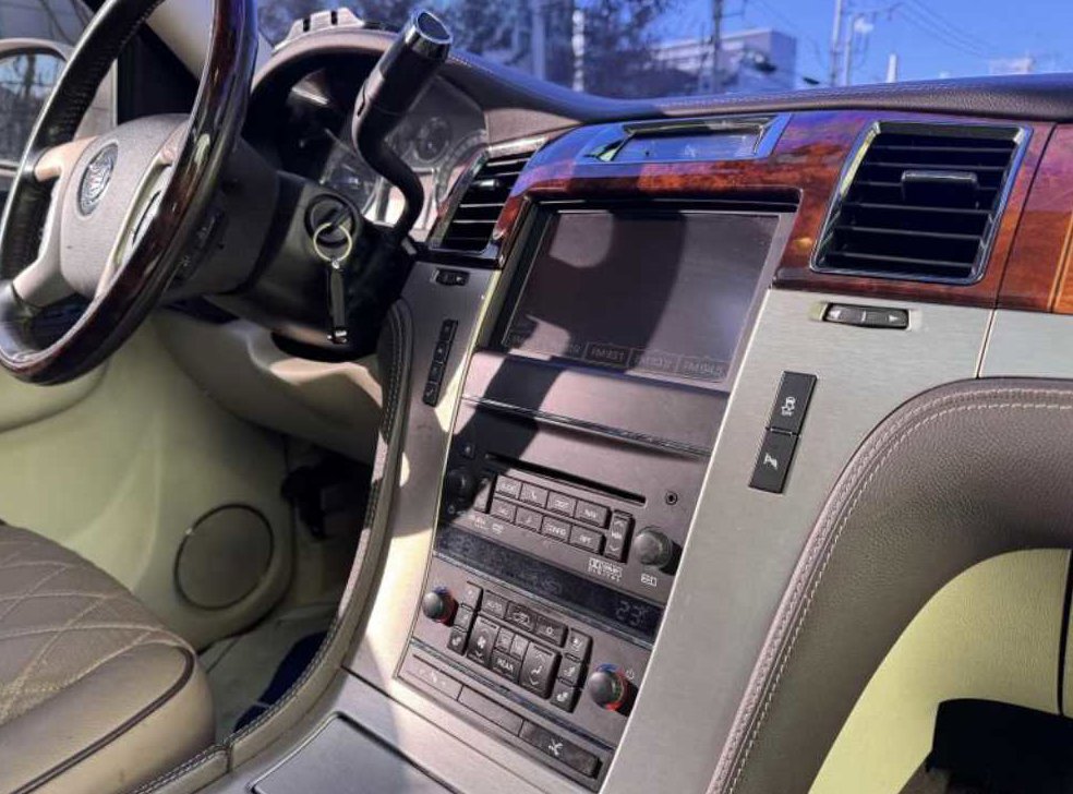 캐딜락 에스컬레이드 6.2 V8 ESV 사진 16