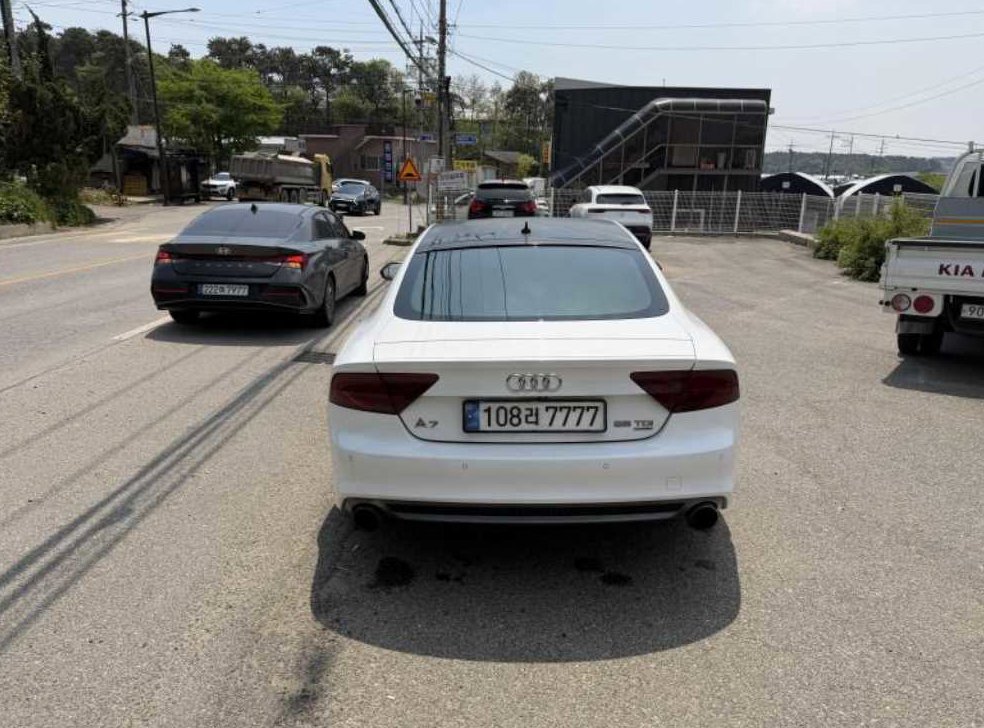 아우디 A7 55 TDI 콰트로 사진 3