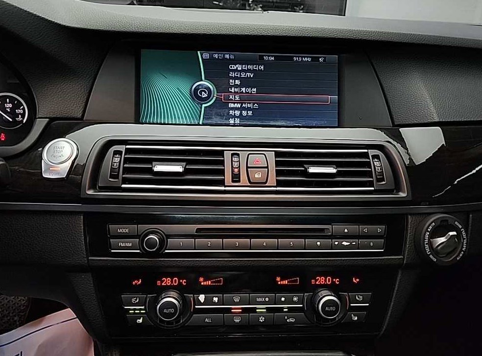 BMW 5시리즈 528i 사진 10