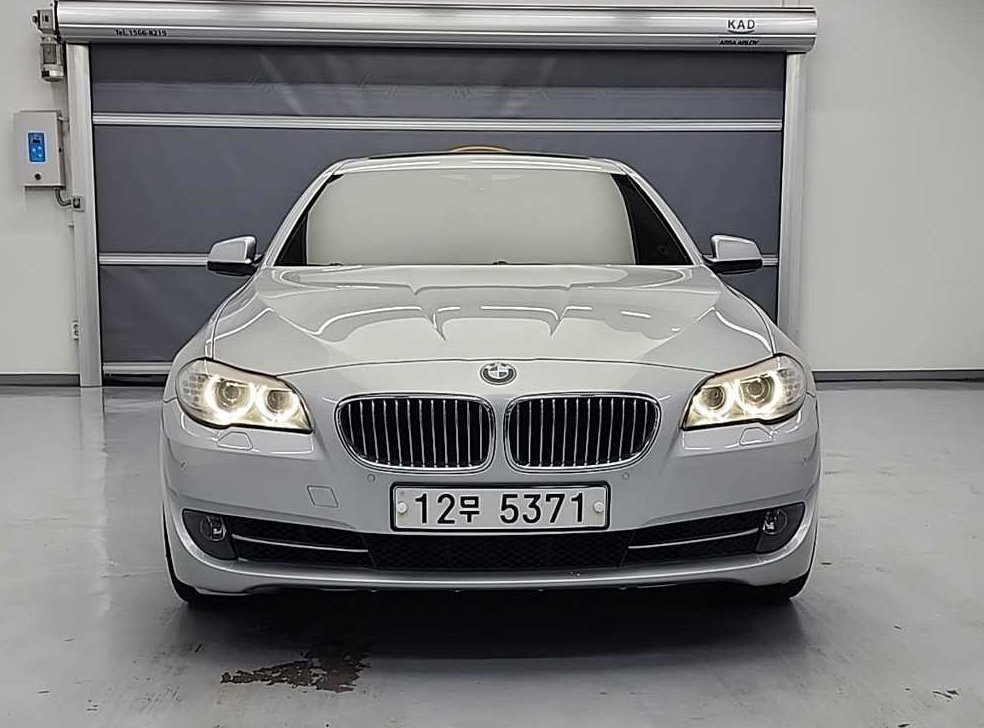 BMW 5시리즈 528i 사진 2