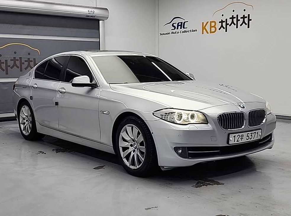 BMW 5시리즈 528i 사진 4