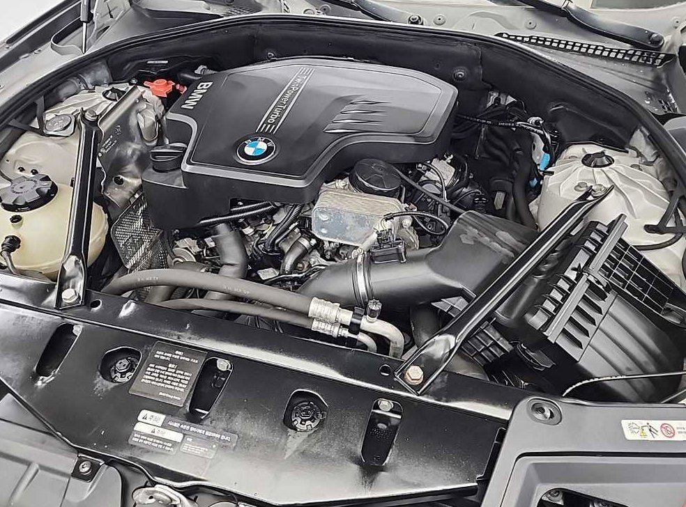BMW 5시리즈 528i 사진 5