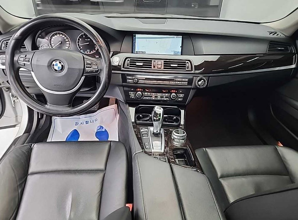 BMW 5시리즈 528i 사진 7