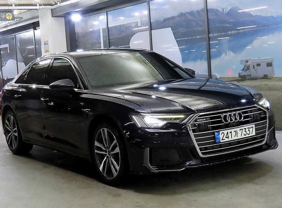아우디 A6 45 TFSI 콰트로 프리미엄 사진 2