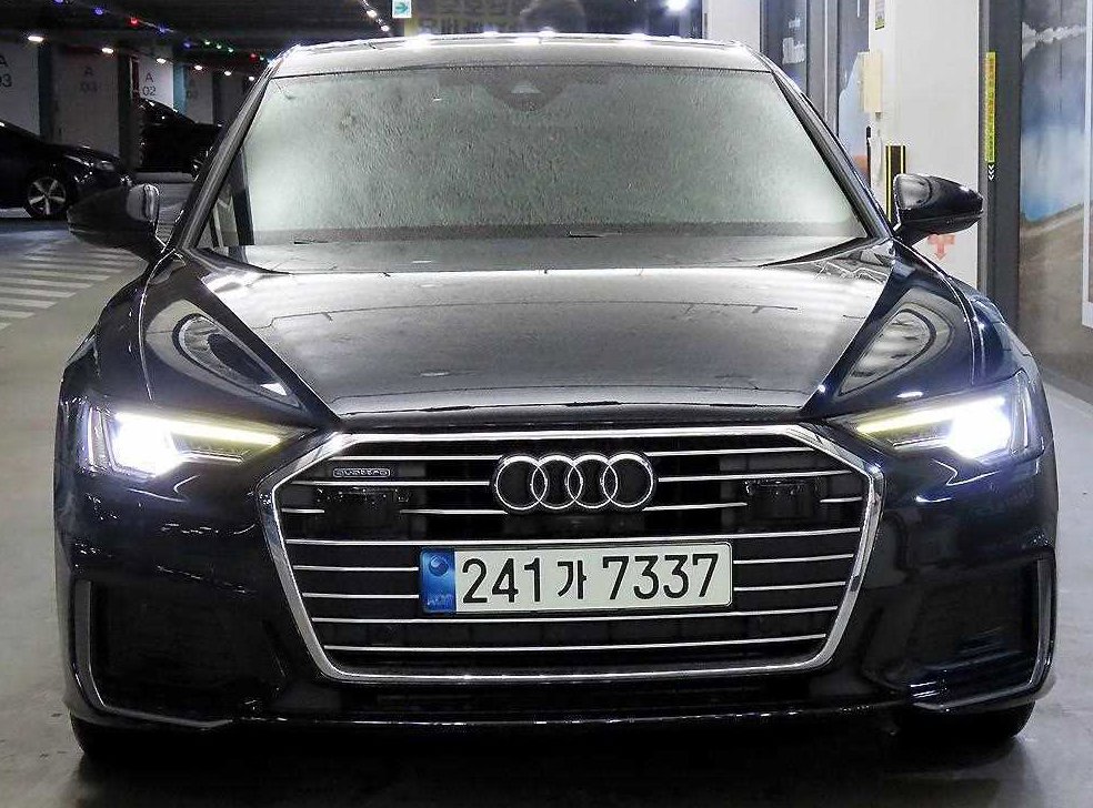 아우디 A6 45 TFSI 콰트로 프리미엄 사진 3