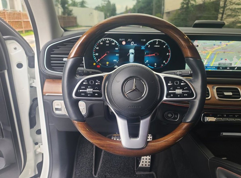 벤츠 GLS 클래스 GLS 400d 4MATIC 사진 10