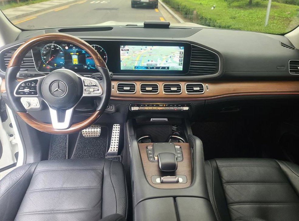 벤츠 GLS 클래스 GLS 400d 4MATIC 사진 11