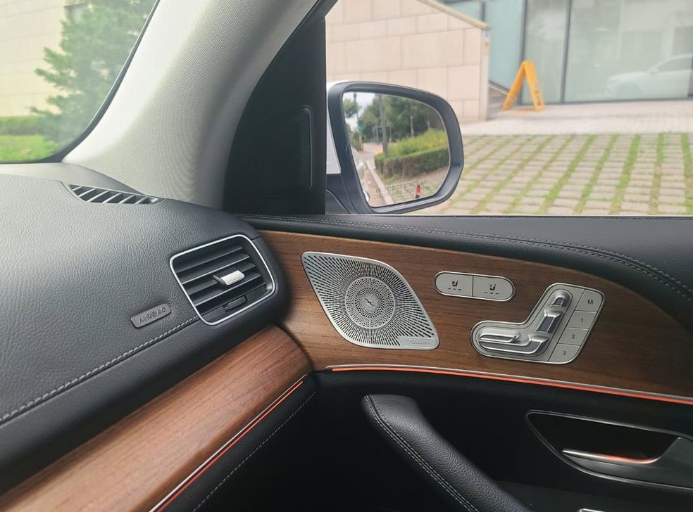 벤츠 GLS 클래스 GLS 400d 4MATIC 사진 18