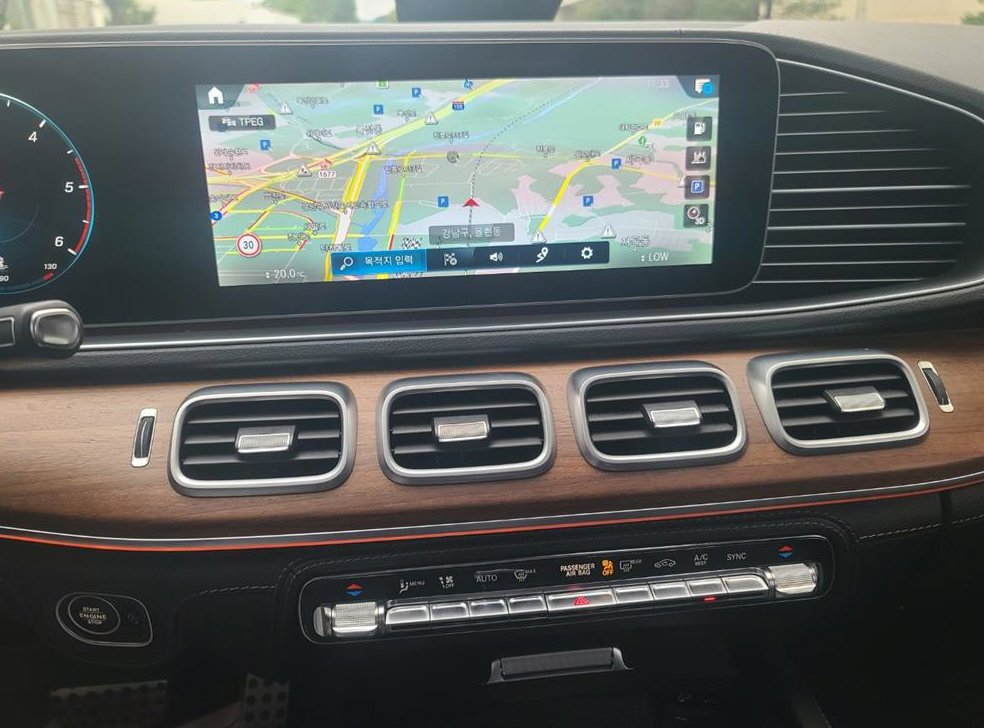 벤츠 GLS 클래스 GLS 400d 4MATIC 사진 19