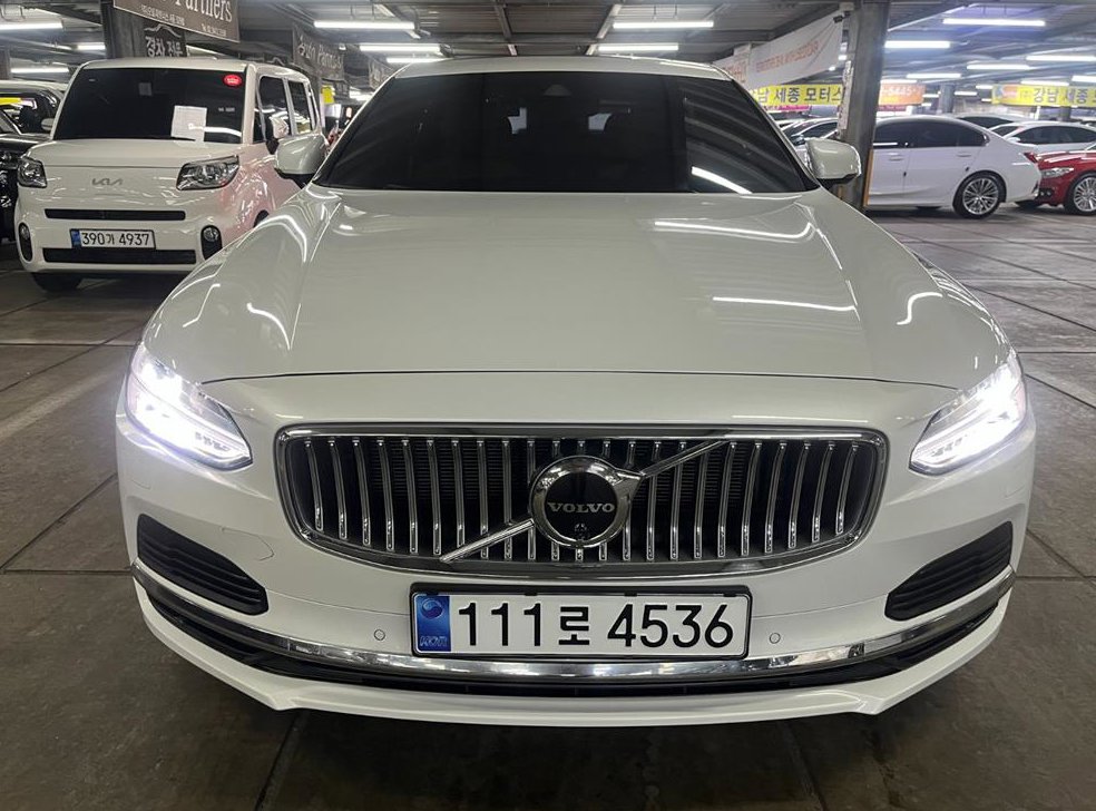 볼보 S90 T8 AWD 인스크립션