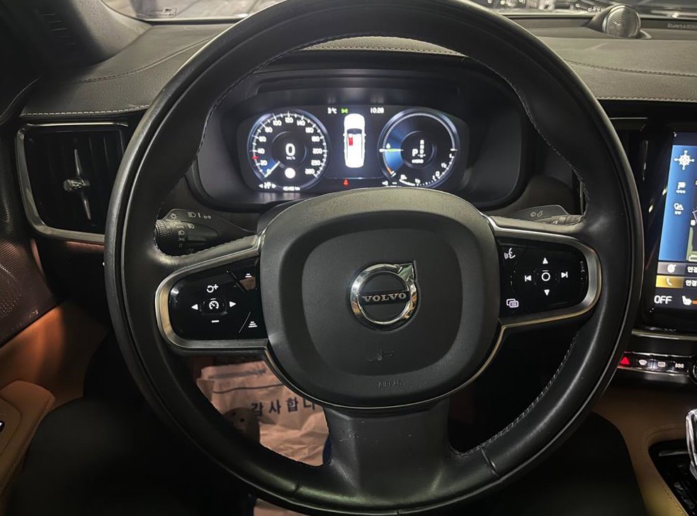 볼보 S90 T8 AWD 인스크립션 사진 10