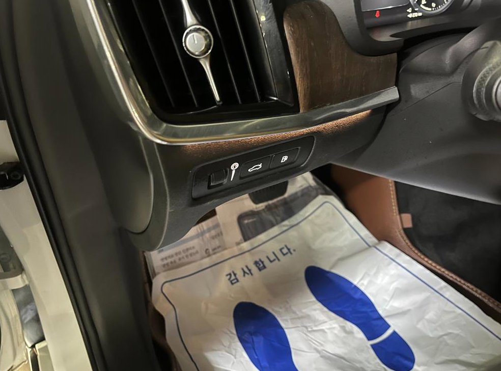볼보 S90 T8 AWD 인스크립션 사진 13