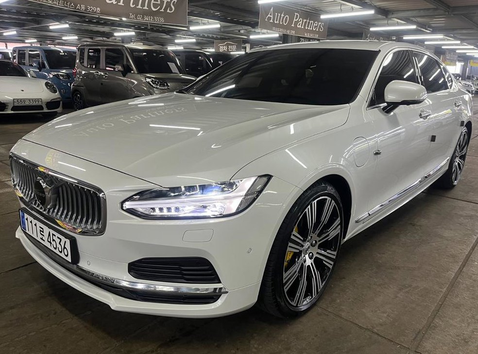볼보 S90 T8 AWD 인스크립션 사진 2