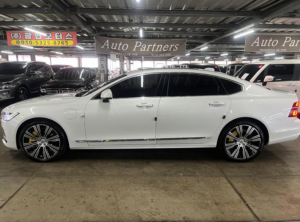 볼보 S90 T8 AWD 인스크립션 사진 3