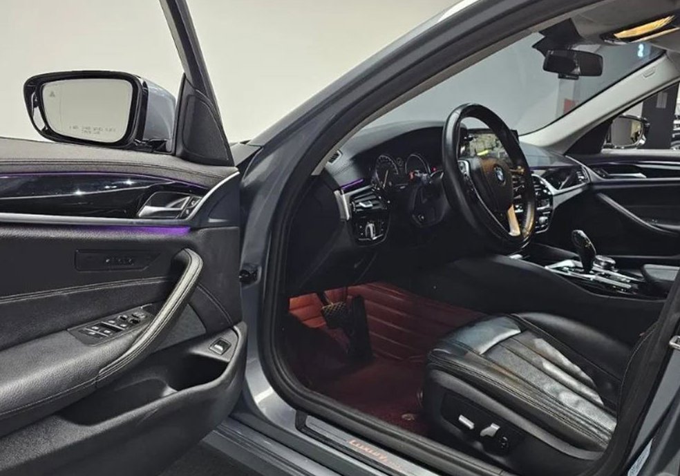 BMW 5시리즈 520i 럭셔리 사진 11