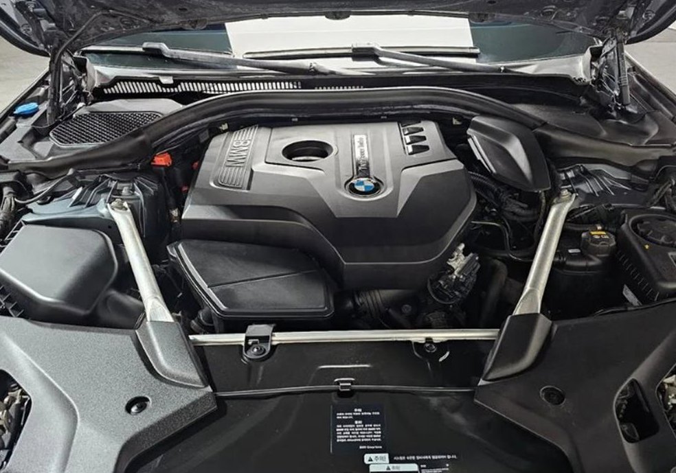 BMW 5시리즈 520i 럭셔리 사진 6