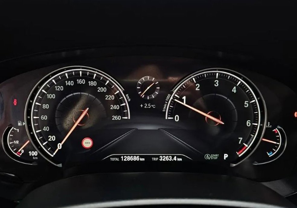 BMW 5시리즈 520i 럭셔리 사진 8