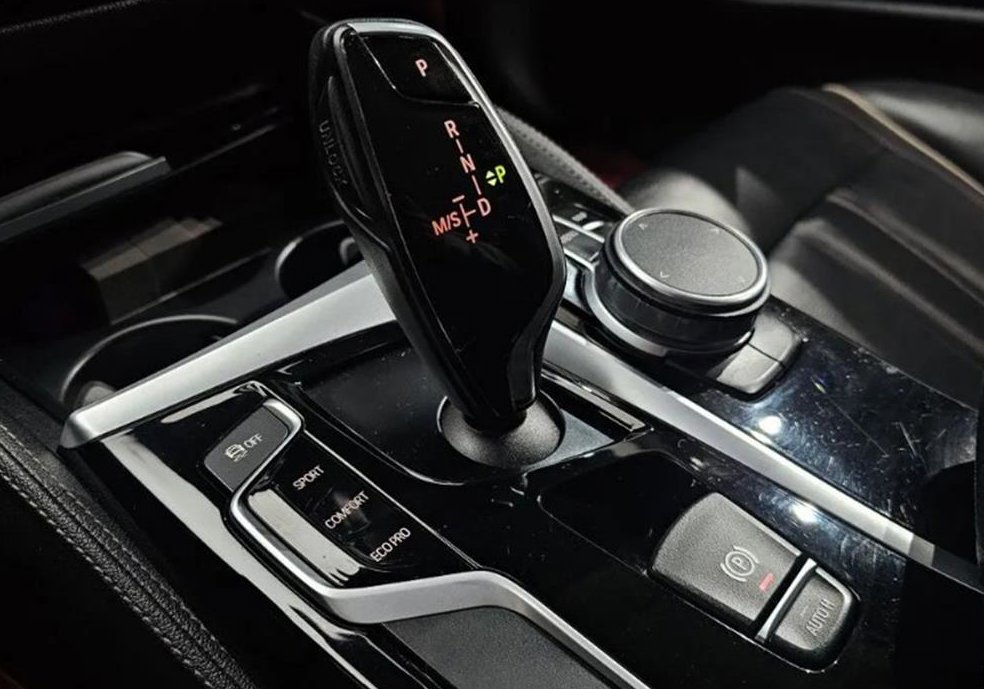BMW 5시리즈 520i 럭셔리 사진 9