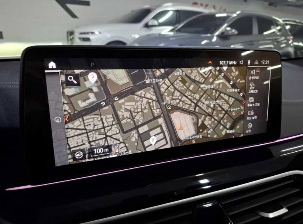 BMW 5시리즈 530i M 스포츠 사진 8