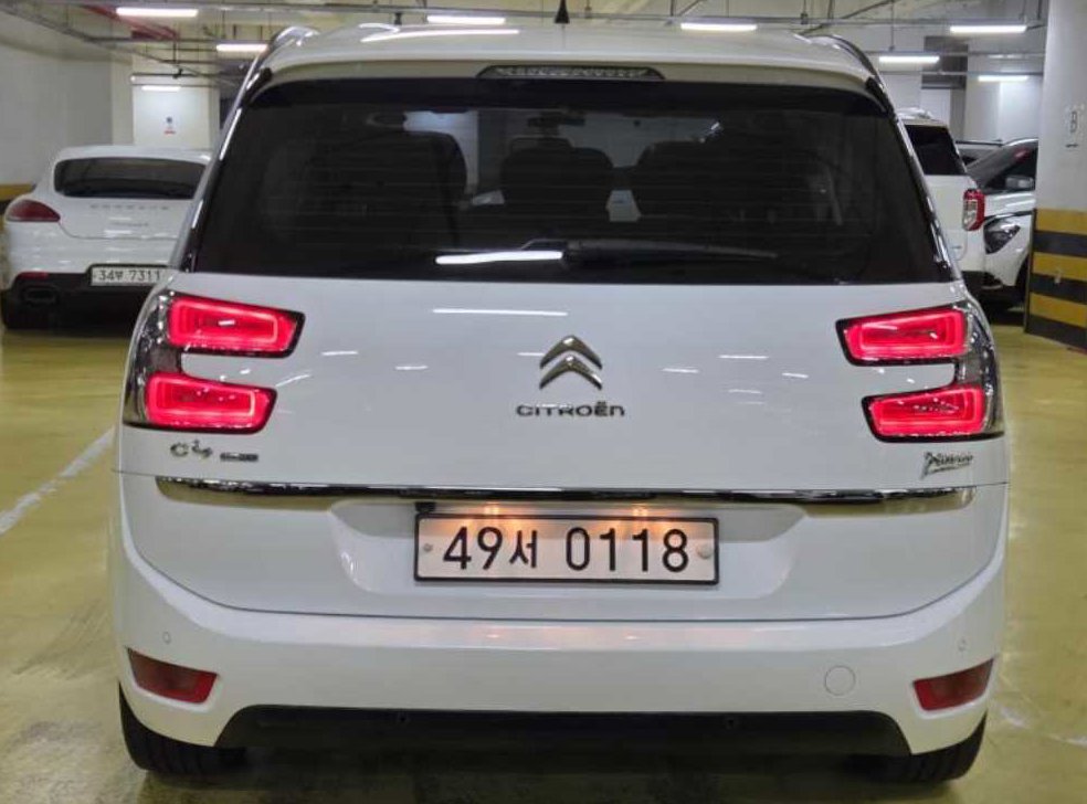 시트로엥 C4 2.0 B-HDI 인텐시브 사진 3