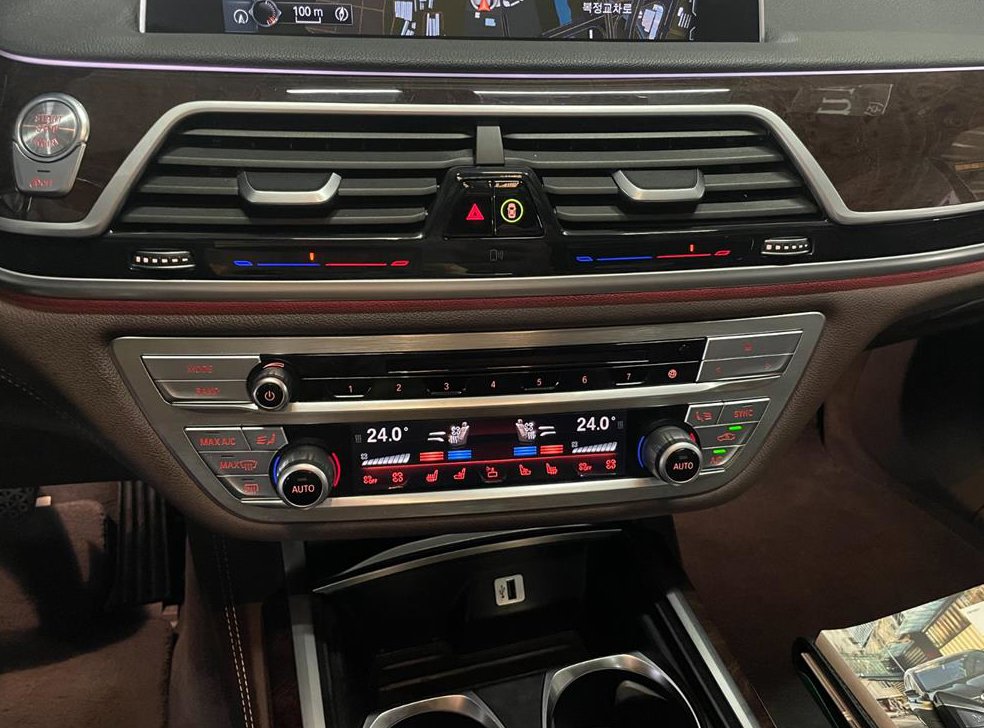 BMW 7시리즈 730Ld xDrive 사진 10