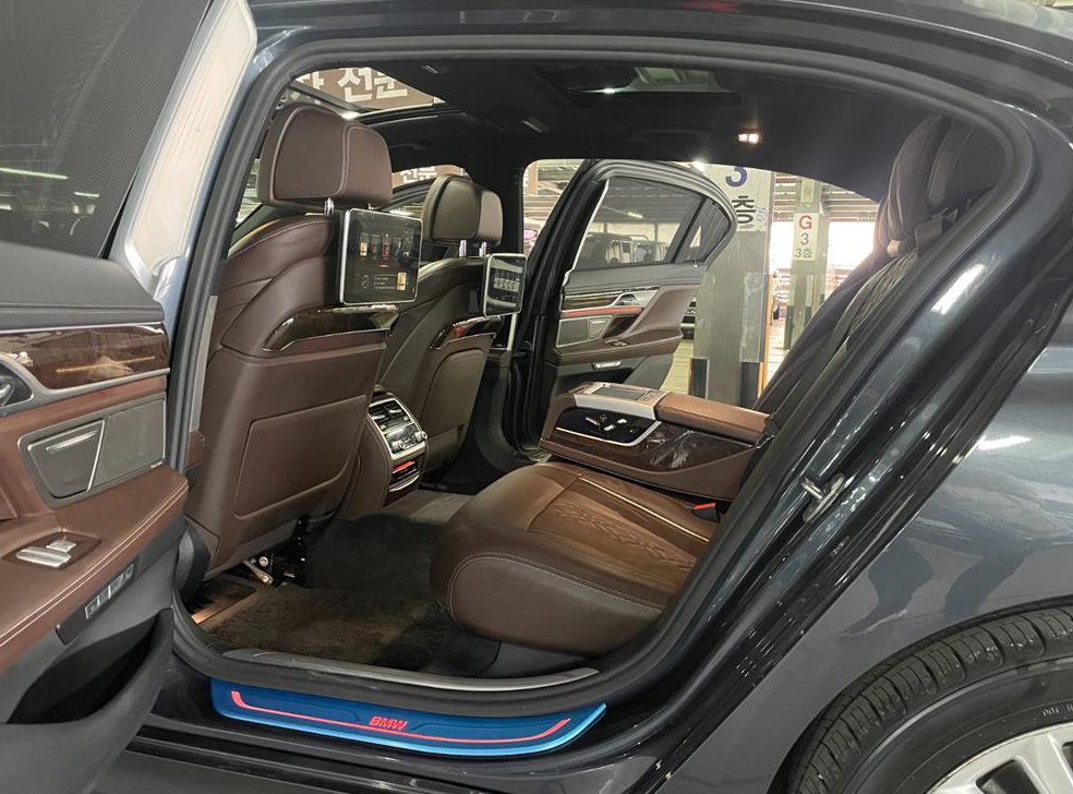 BMW 7시리즈 730Ld xDrive 사진 19