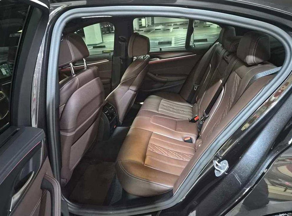 BMW 5시리즈 523d M 스포츠 사진 7