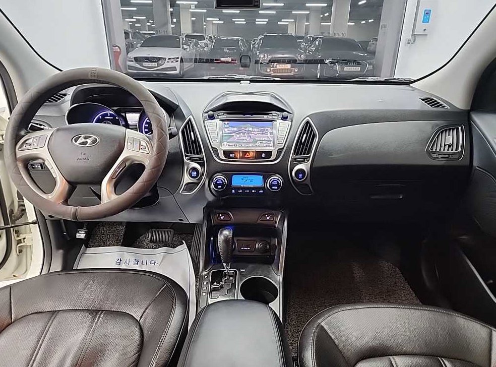 현대 투싼 2WD VGT LX20 사진 7