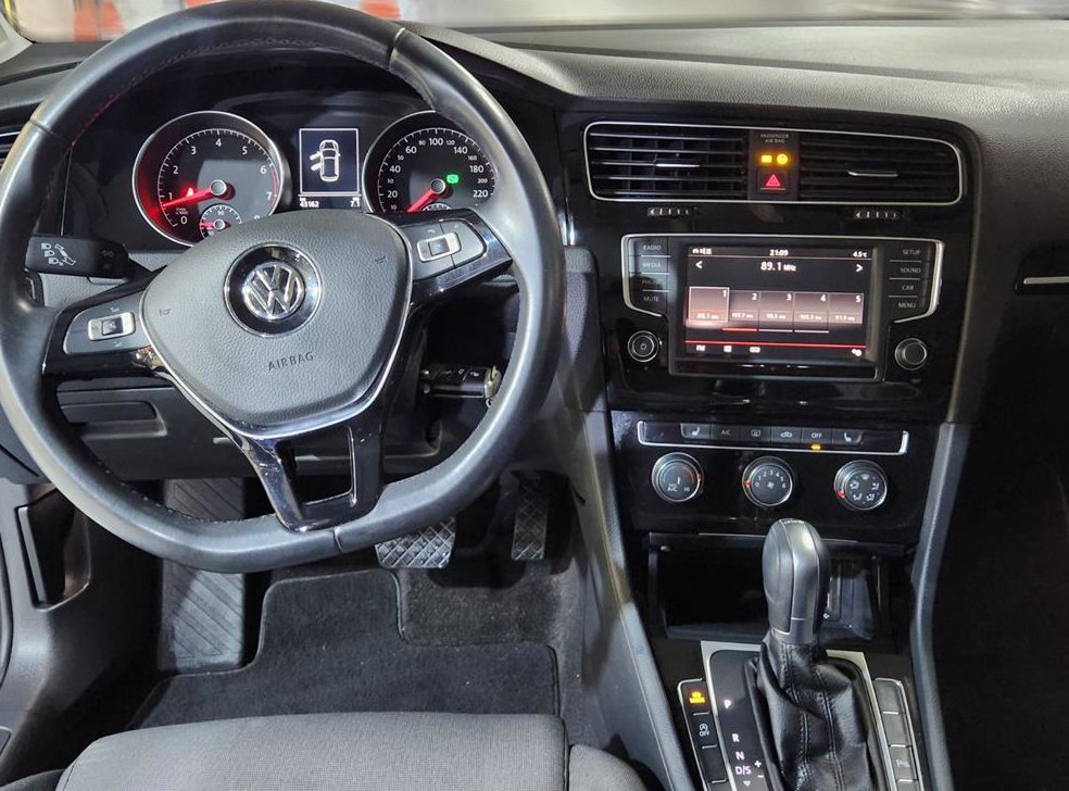 폭스바겐 골프 1.4 TSI 사진 9