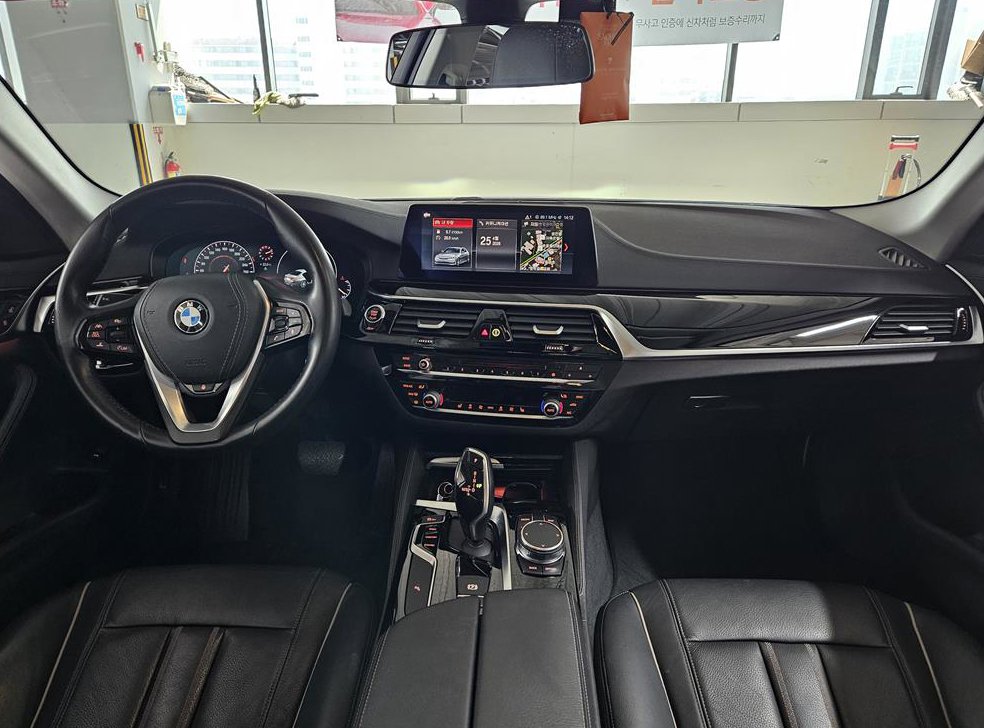 BMW 5시리즈 520i 럭셔리 사진 13