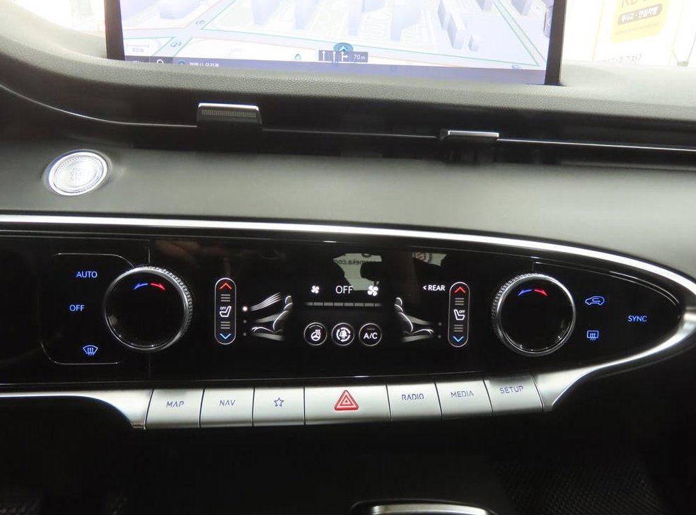 제네시스 GV70 2.5T 가솔린 AWD 사진 11