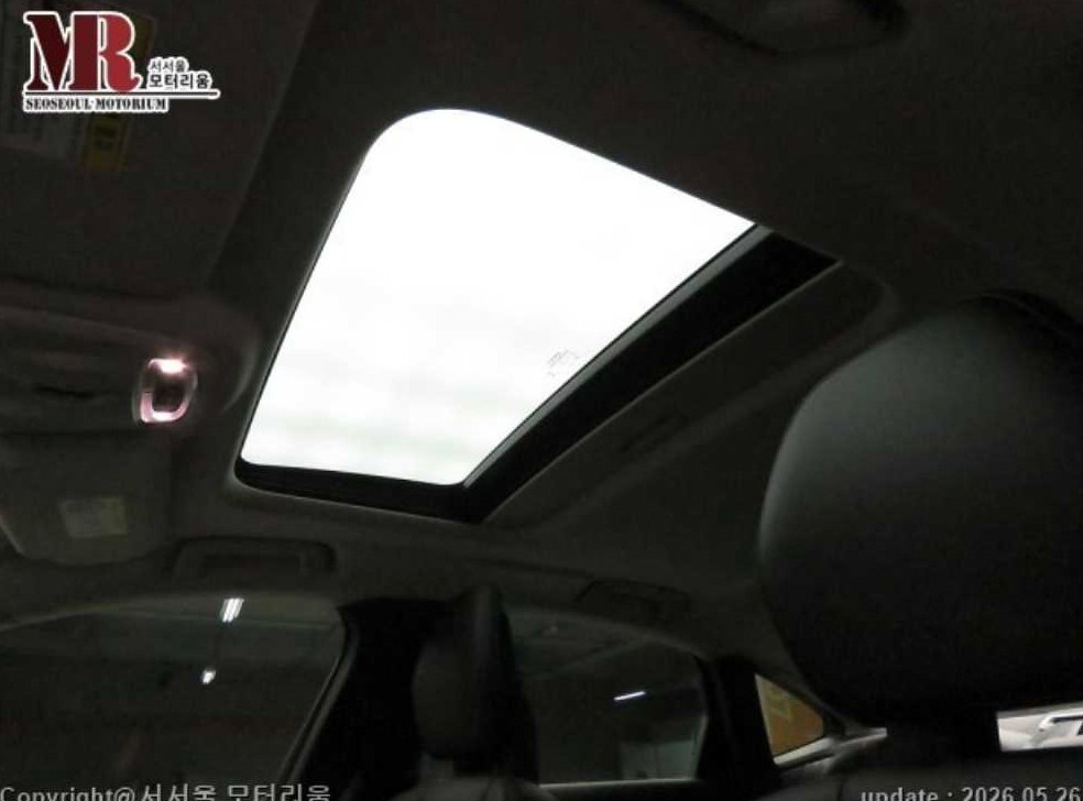볼보 S90 D5 AWD 모멘텀 사진 16