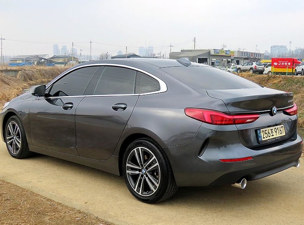 BMW 2시리즈 220i M 스포츠 사진 3