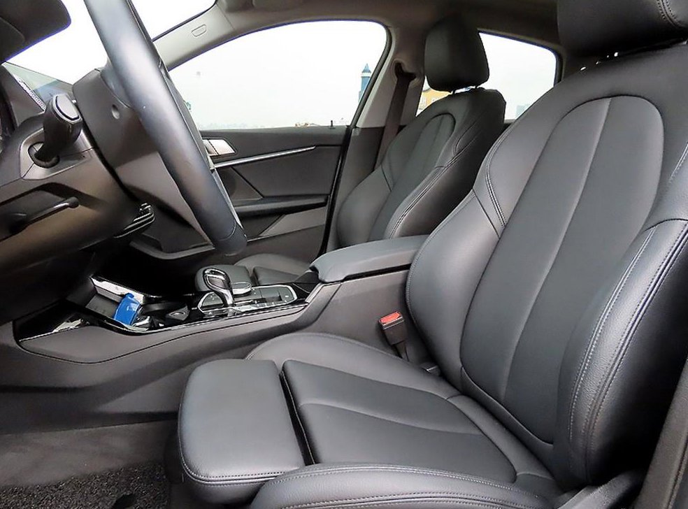 BMW 2시리즈 220i M 스포츠 사진 5