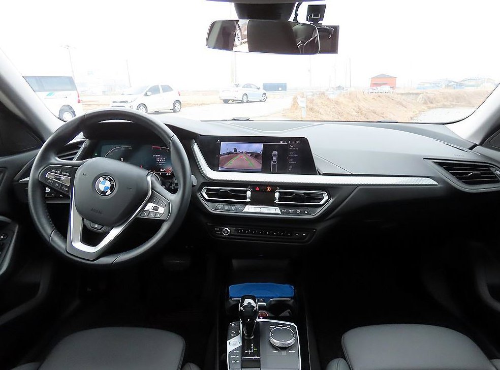 BMW 2시리즈 220i M 스포츠 사진 9