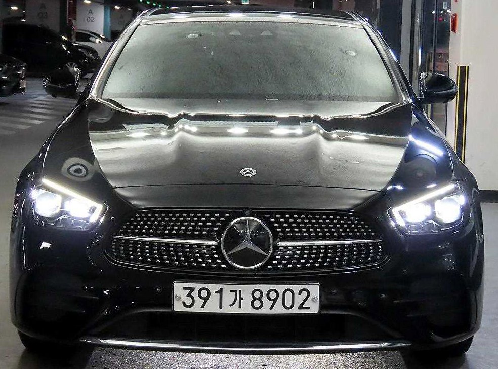 벤츠 E 클래스 E350 4MATIC AMG LINE 사진 2