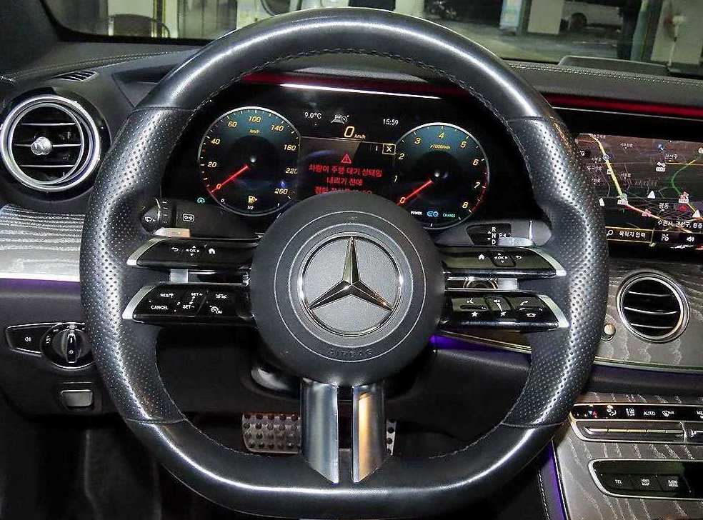 벤츠 E 클래스 E350 4MATIC AMG LINE 사진 8