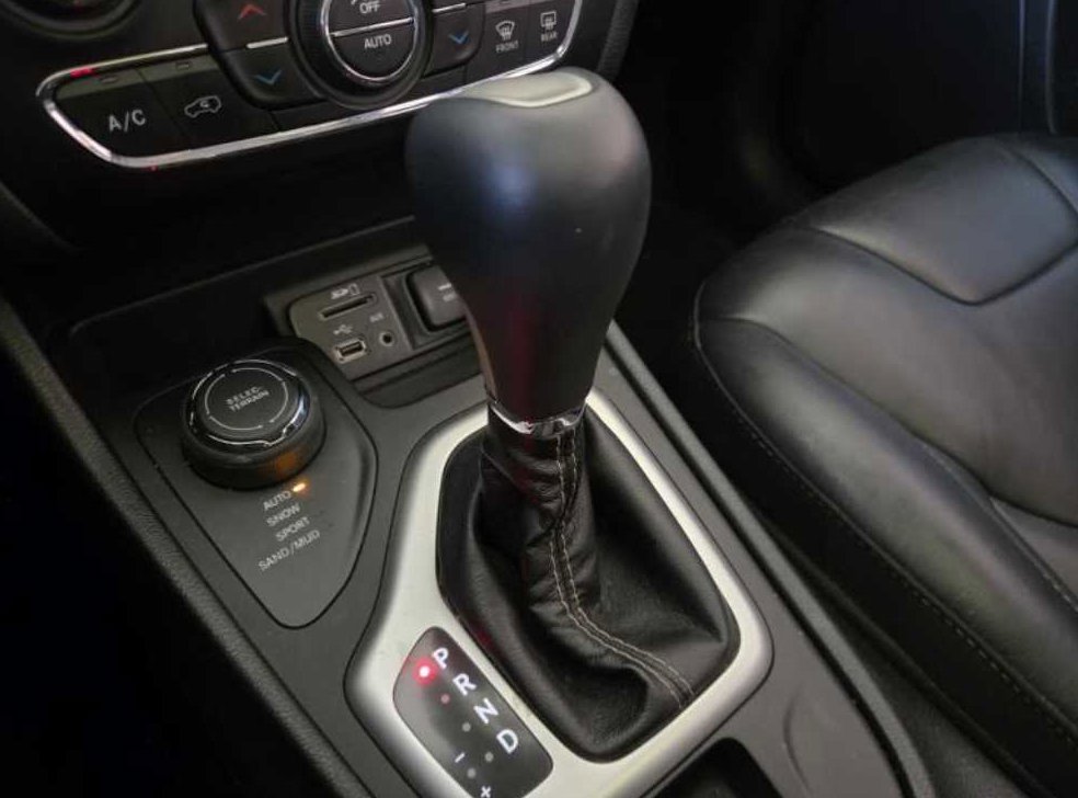 지프 체로키 2.4 론지튜드 AWD 사진 15