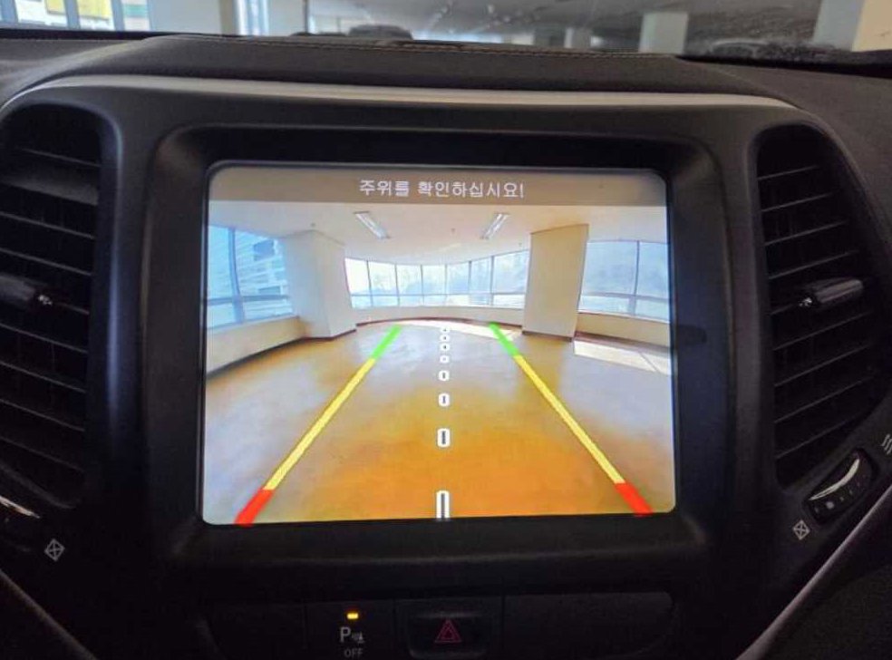 지프 체로키 2.4 론지튜드 AWD 사진 18