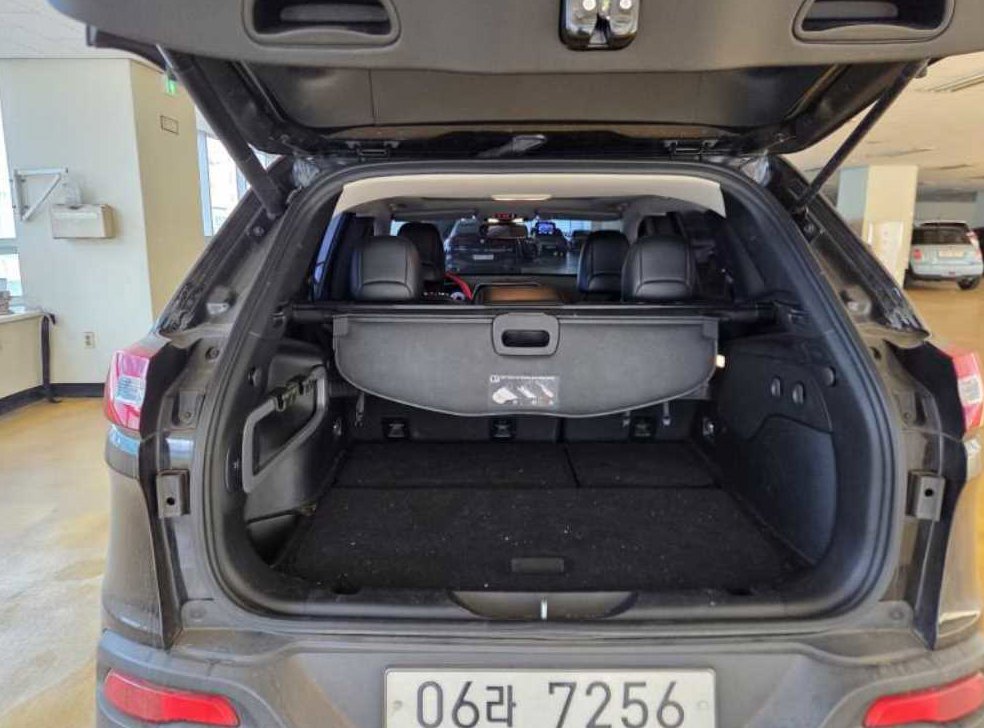 지프 체로키 2.4 론지튜드 AWD 사진 5