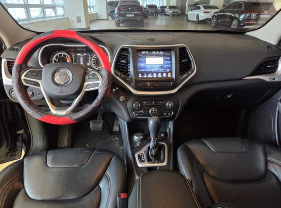 지프 체로키 2.4 론지튜드 AWD 사진 8