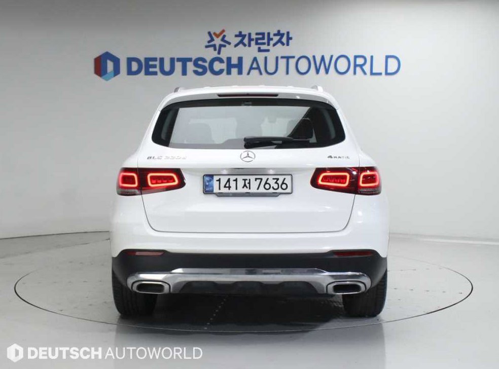 벤츠 GLC 클래스 GLC 220 d 4MATIC 사진 4