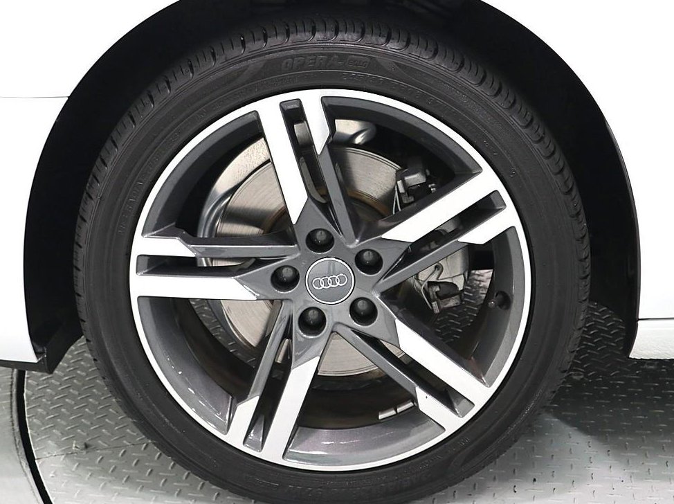 아우디 A4 40 TFSI 프리미엄 사진 16